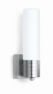 Kinkiet L 260 LED z czujnikiem 8,6W 230-240V IP44 3000K 700lm srebrny 007874 Steinel